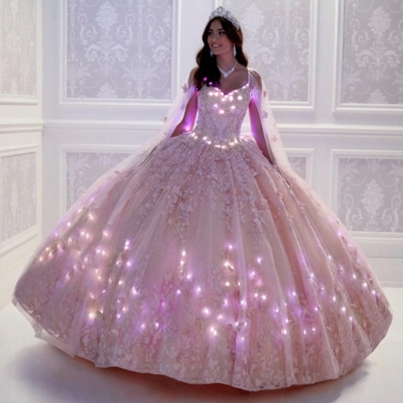 LED Butterfly ball gown with detachable cape for Sweet 16/ Quinceanera - Picture 5 of 6